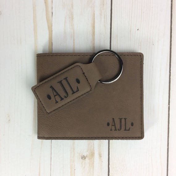 Mens combo leather bi-fold wallet monogrammed keychain