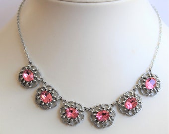 Pink crystal necklace. Vintage necklace. Sparkling necklace. Vintage jewellery