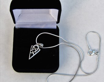The Celtic Arrow Pendant