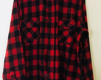Vintage Outdoor Exchange Red Black Wool Shirt Size Large 15-15 1/2
