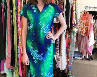 1960's Cotton Floral Mu'uMu'u Dress
