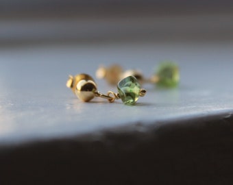 Peridot Nugget Earrings, Small Gold Drop Earrings, Green Gemstone Jewelry, August Birthstone Earrings, Semi Precious jewelry, Birthday gift