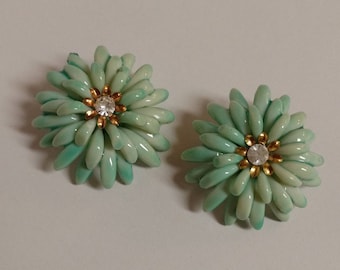 Vintage Green Flower Rhinestone Center Clip On Earrings