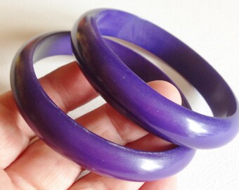 Bangles - two purple blue plastic bangles retro design