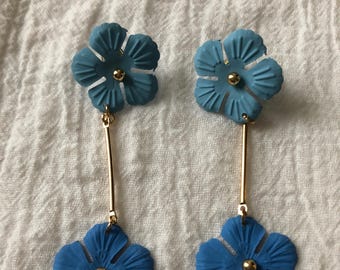 Blue flower earrings | Etsy