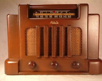 ADDISON Model 5 Art Deco Radio (1940)