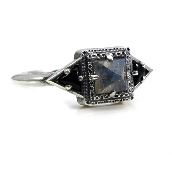 Pyramid Labradorite Tomb Ring with Onyx Trillions - Modern Mourning Jewelry - Sterling Silver