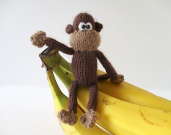 Pocket Monkey toy knitting pattern