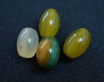 4 05188 OVAL AGATE BEADS