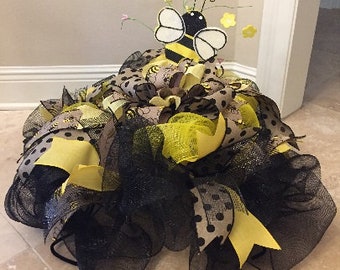 Bumble Bee Mailbox Topper