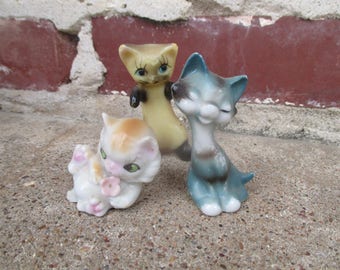 three little vintage kitty figurines, ceramic cat figurine, ceramic cat statue, siamese cat, small cat, miniature cat, retro cat, old cat