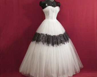 Vintage 1950's 50s STRAPLESS Black Lace White Tulle Circle Skirt Party Prom Wedding Dress Gown