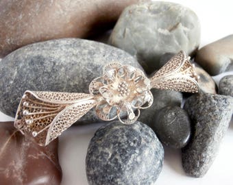 Bow Brooch - Silver Brooch - Vintage Jewellery - Filigree Brooch