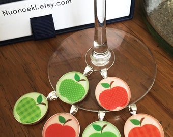 Glass identifiers/ Apple red and green/ cristal resin/ gift host & hostess/ 18 or 20 mm/ set of 6 charms/ storage box available