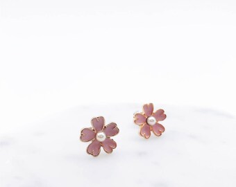 Sakura earrings; Sakura pierces; sakura; cherry blossom earrings; flower earrings; flower pierce; Japanese earrings