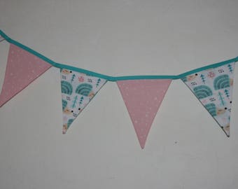 Hedgehog pennant Garland
