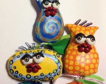 3 Funky Flowers Soft Sculpture