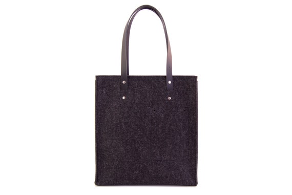 Felt TOTE BAG with leather straps / wool felt / black felt / black bag / felt bag / wool felt bag / handmade / made in Italy