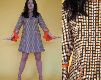 Brown and Orange little daisy print split sleeve 60's mod dress