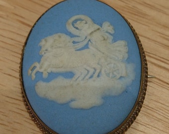 Vintage Wedgwood brooch