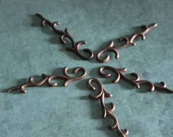 1 Vintage Brass Vine Stamping