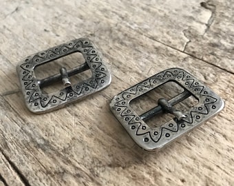 2pcs Antique Silver Tone Buckles 32x30mm Zig Zag Design
