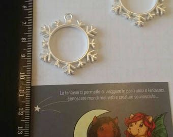 OPEN bezel Snowflake base pendant to create with resin and UV resin x2 PCs