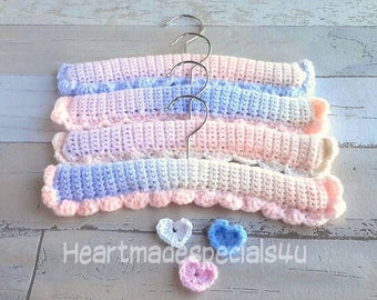 Baby clothes hangers (set of 4)