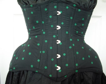Gorgeous Gullygen corset, perfect for extreme pear shapes!