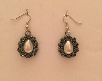 Pearl Teardrop Earrings