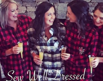 Flannel Bride Shirt / Flannel Wedding Party Shirts / Flannel Maid of Honor Shirt / Flannel Shirt / Fall Wedding / Christmas Wedding