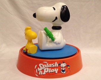Super Rare Peanuts Snoopy and Woodstock Yard Sprinkler