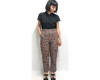 Cirsium Floral fantasy capri pants size S M L
