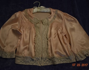 Vintage Bed Jacket