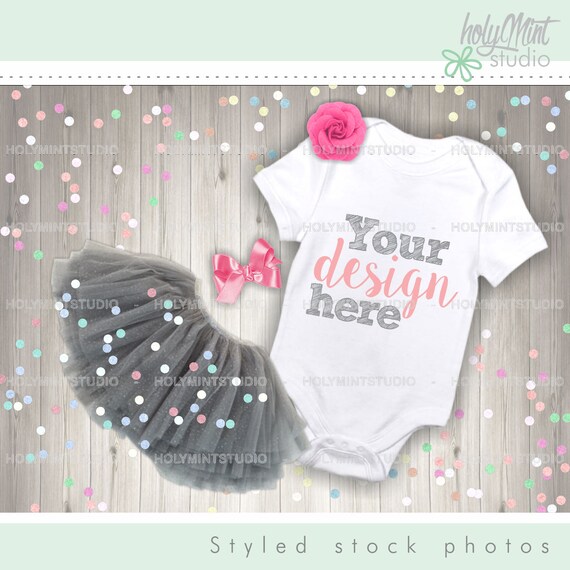 Download Baby Onesie Mockup Baby Mockup Onesie Mockup Bodysuit