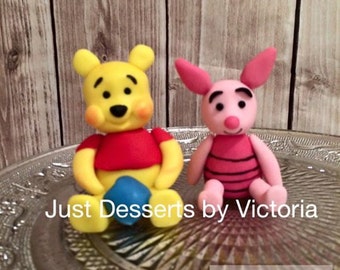 Winnie the pooh and piglet cake topper