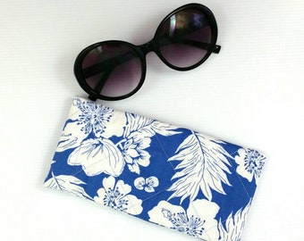 Blue & white glasses case, floral sunglasses pouch floral glasses case sunglasses case eyeglasses case glasses cover practical gift for her