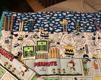 Handmade large knitting needles organizer. Crochet hook case. knitting needles storage. Peanuts fabric, Charlie Brown fabric. NEEDLES NOT IN