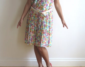 Floral Print Knee Dress Buton up Bodice Accordion Pleated Dress Short Sleeves Extra Large Size