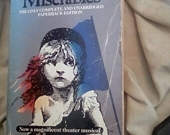 Les Miserables ( 1987 Paperback )