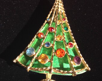 Green Jeweled Vintage Christmas Tree Pin Brooch By BJ