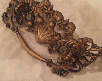 Vintage drawer pull