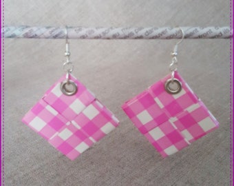 Plaid pink and white pierced earrings