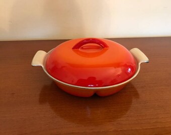Vintage FE casserole / Descoware / Belgium / cast iron / enameled / orange