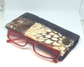 Eyeglass case in Brown fabric and batik unisex
