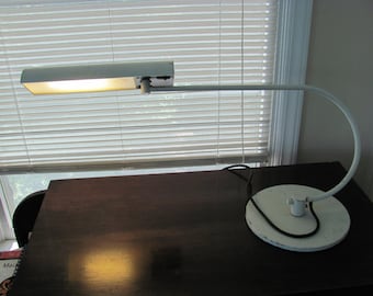 Mid Century Modern Industrial Pivoting Task Lamp