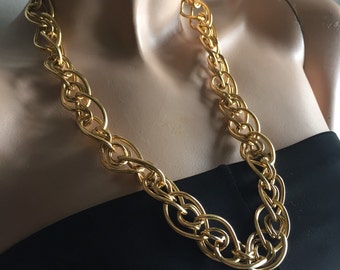 Goldtone necklace from the '80's
