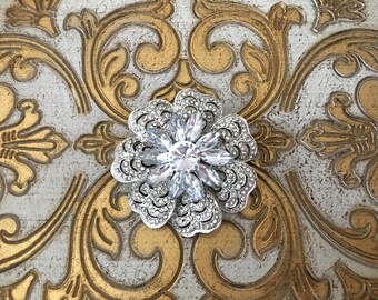 Rhinestone Flower Brooch.Rhinestone Brooch.Crystal Flower Brooch.Broach.Rhinestone Pin.Silver Brooch.Art Deco Style.Vintage Style.Nouveau