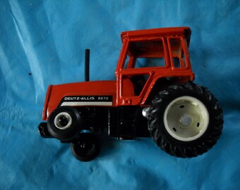 1:43 Scale Diecast DEUTZ - ALLIS 8070 Farm Tractor