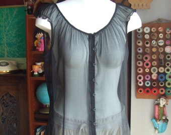 Vintage Sheer Black Long Top. Sleeveless. Size M. Chiffon. Dark Mori Girl, Strega. Goth. Pre Loved. Excellent Condition. Fits S to M.